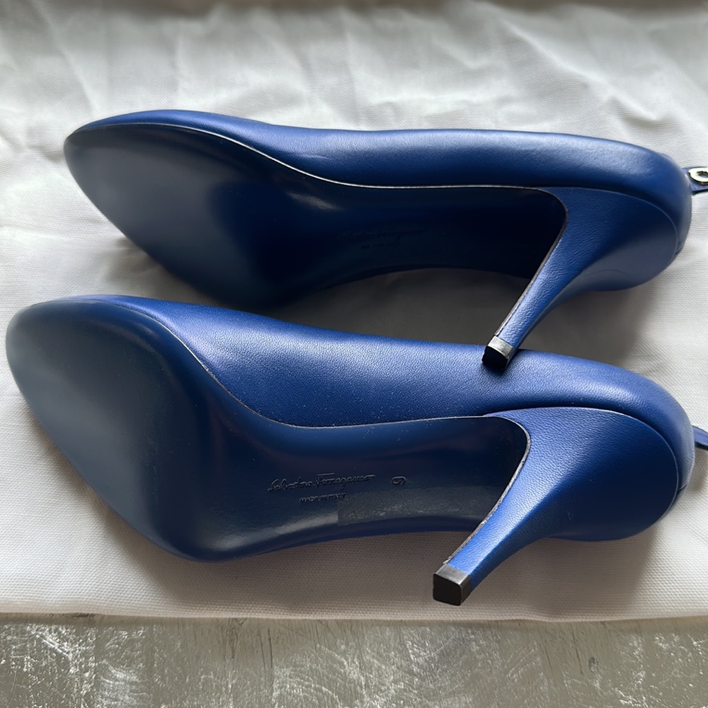 NEW Ferragamo Leather Pump - Picture 4 of 8